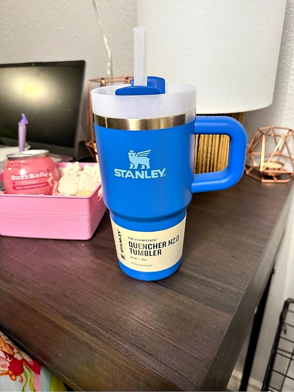 Stanley Quencher H2.0 FlowState Tumbler Blue & White Tumbler Like New